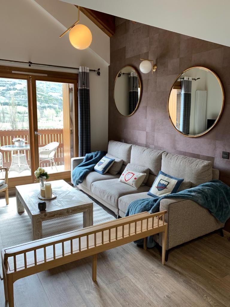 Tuca Del Mont Apartment Benasque Luaran gambar