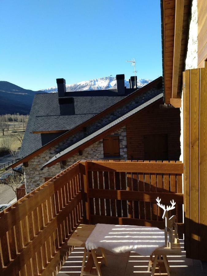 Tuca Del Mont Apartment Benasque Luaran gambar